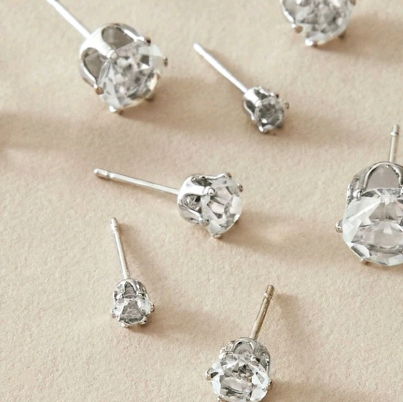 6 pairs Rhinestone Earrings - Picture 2 of 3